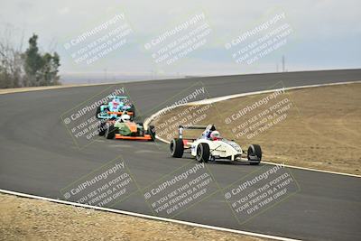 media/Jan-26-2025-CalClub SCCA (Sun) [[cfcea7df88]]/Group 2/Race/